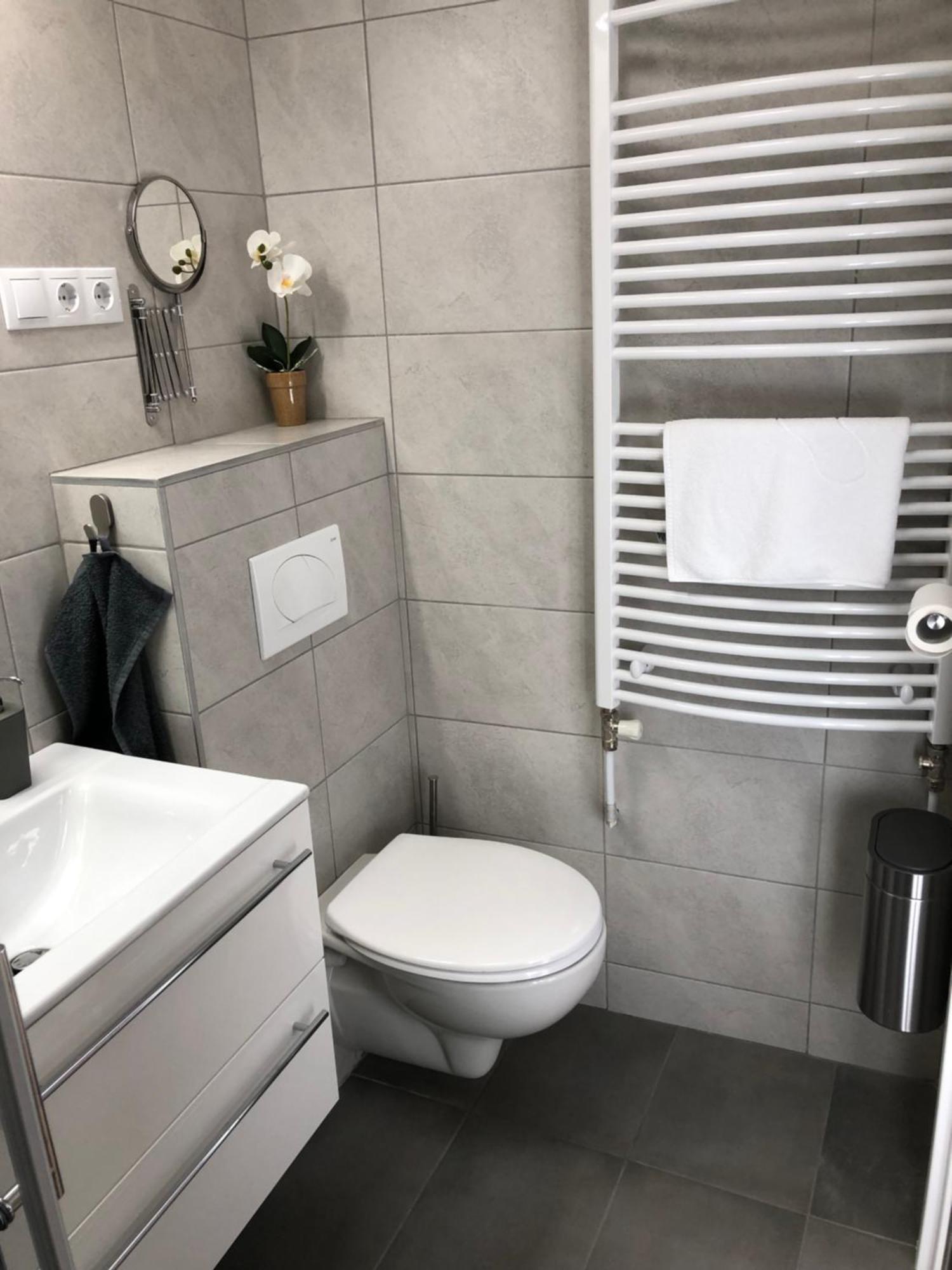 Illa Apartments Еґер Екстер'єр фото