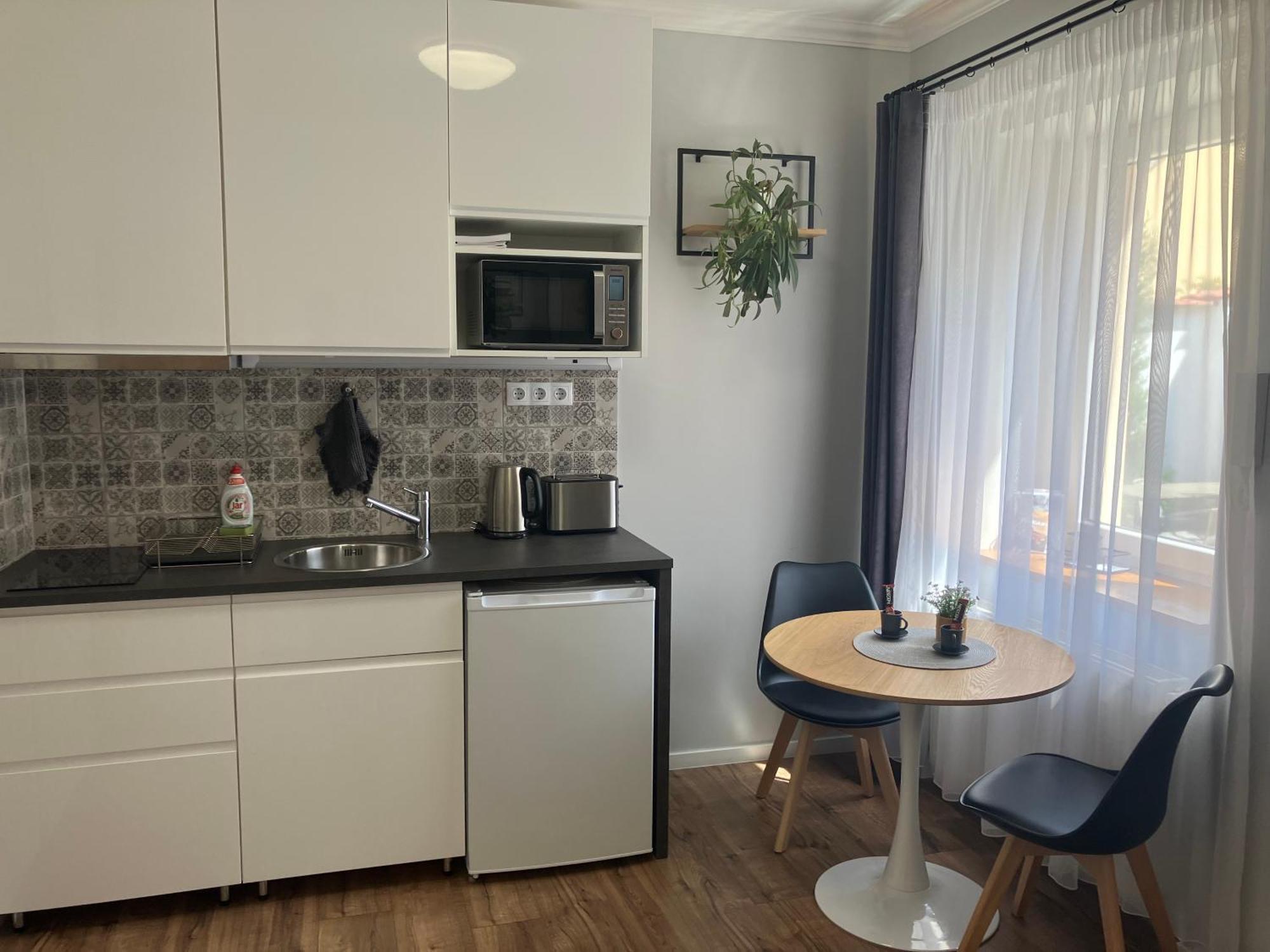 Illa Apartments Еґер Екстер'єр фото