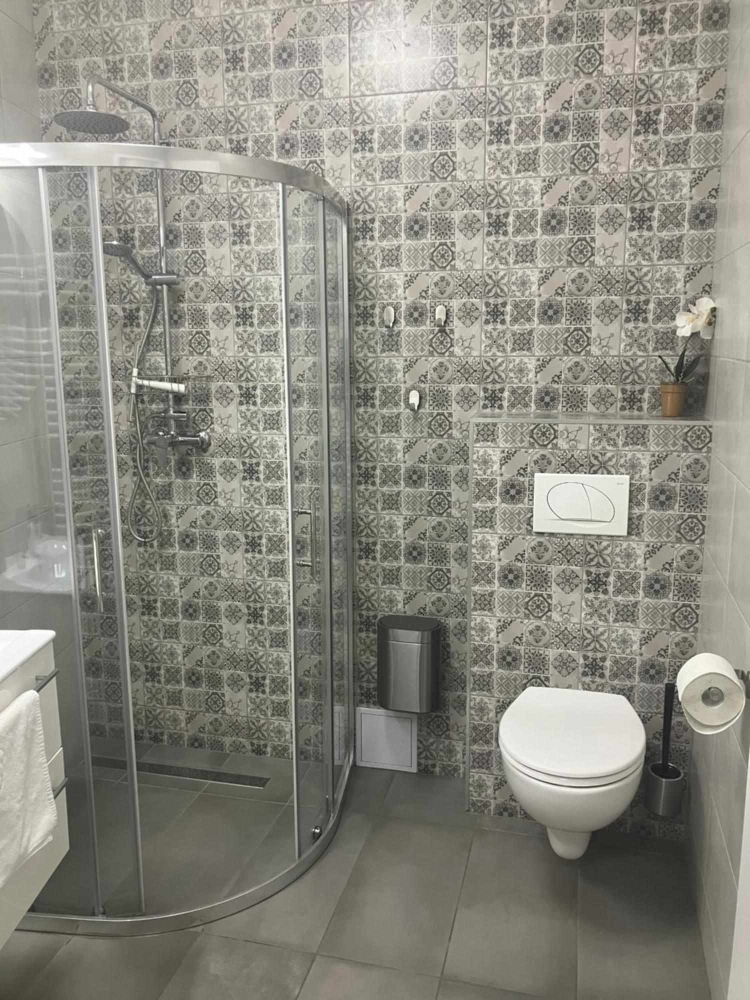 Illa Apartments Еґер Екстер'єр фото